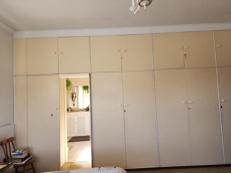 4 Bedroom Property for Sale in Gleemoor Western Cape